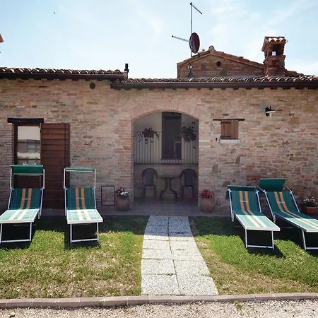 Agriturismo I Palazzi A * Piandimeleto
